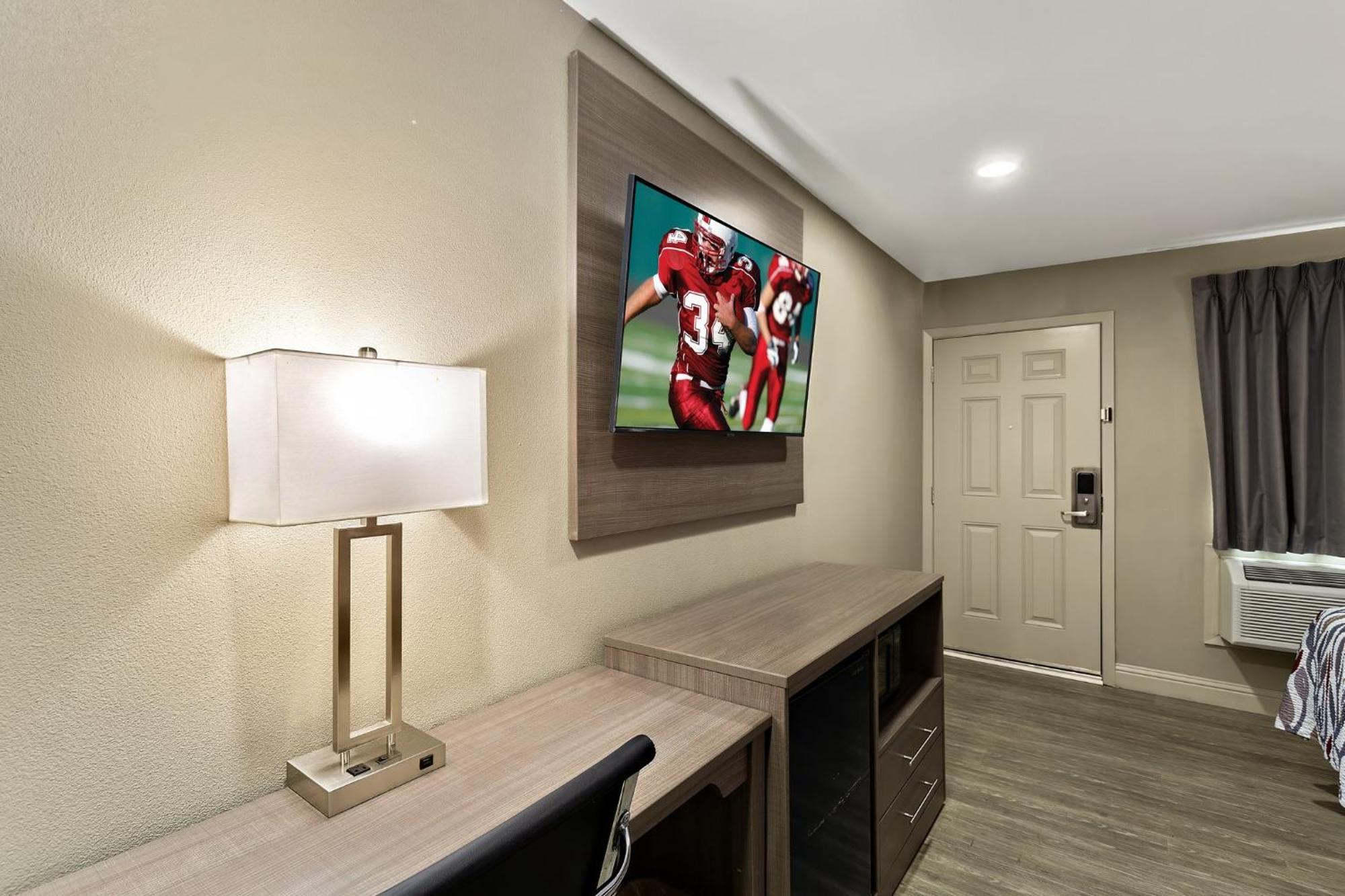 Red Roof Inn ردينغ، كاليفورنيا المظهر الخارجي الصورة