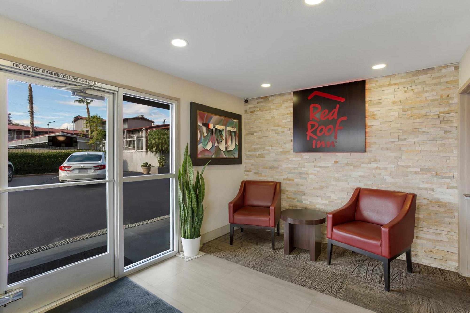Red Roof Inn ردينغ، كاليفورنيا المظهر الخارجي الصورة